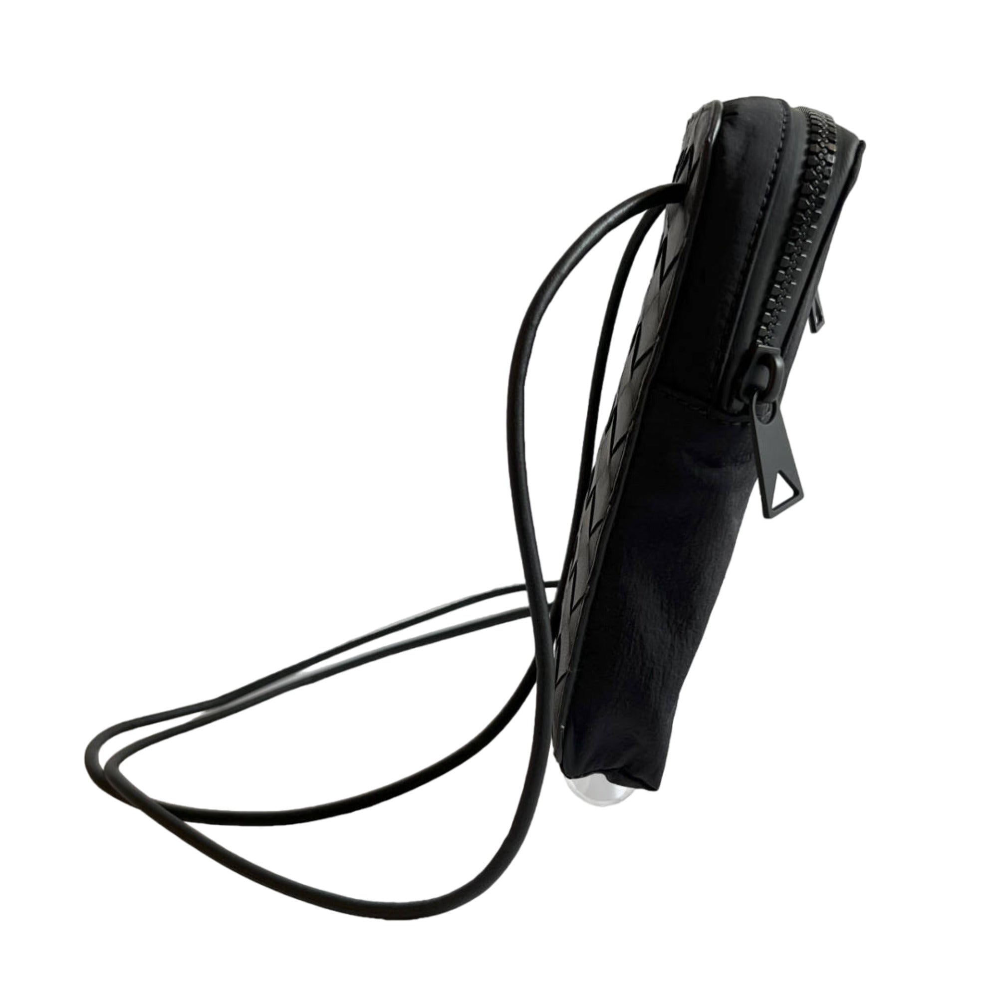 B V  - Intrecciato Black Shoulder Bag