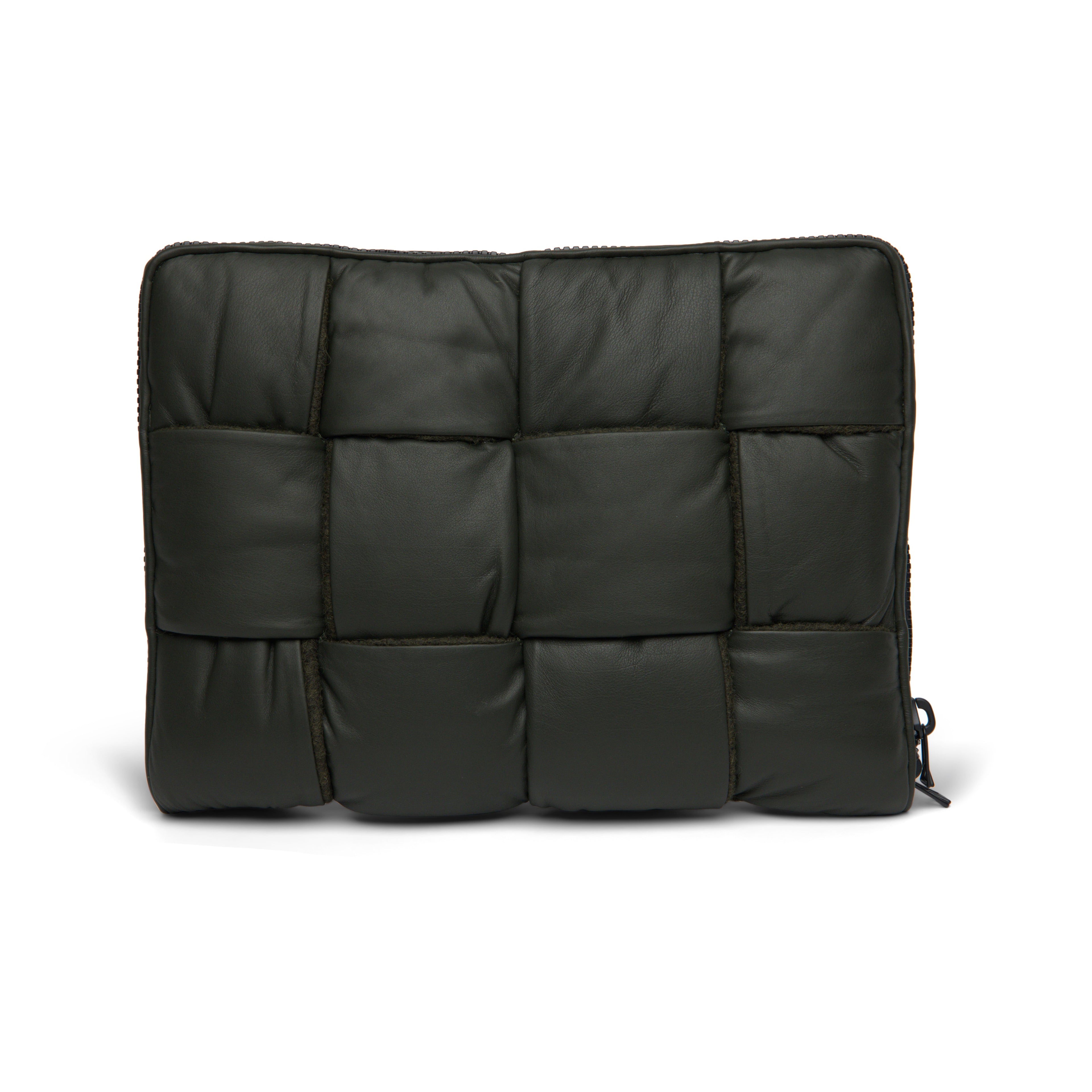 B V  - Men's Leather Padded Maxi Intrecciato Laptop Case