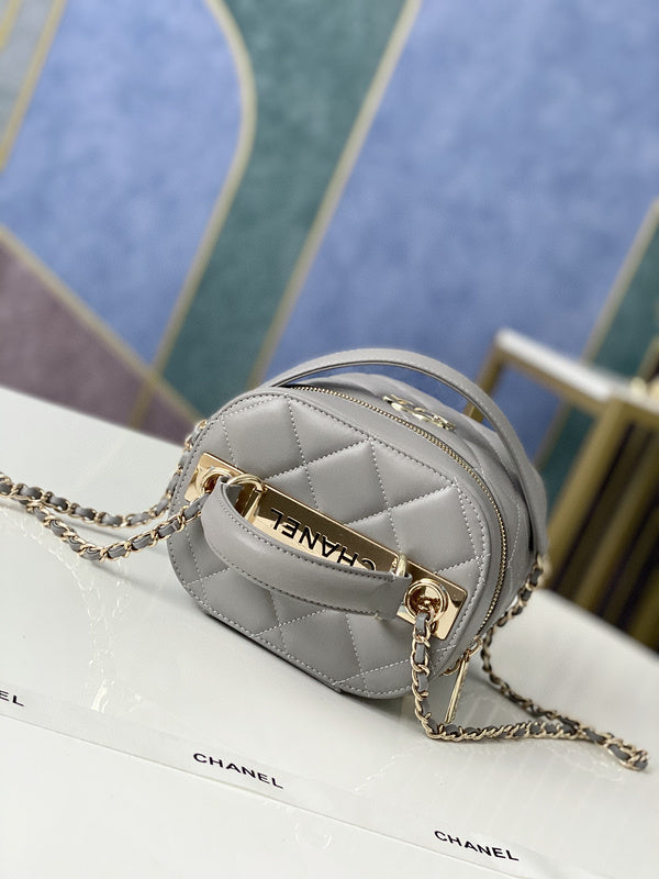 LO - CHL Bags - 1960
