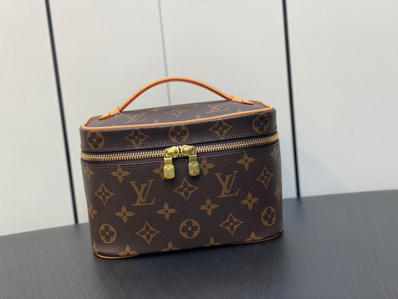 LO-LV bags 8622