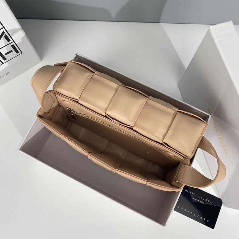LO - BV Bags - 211