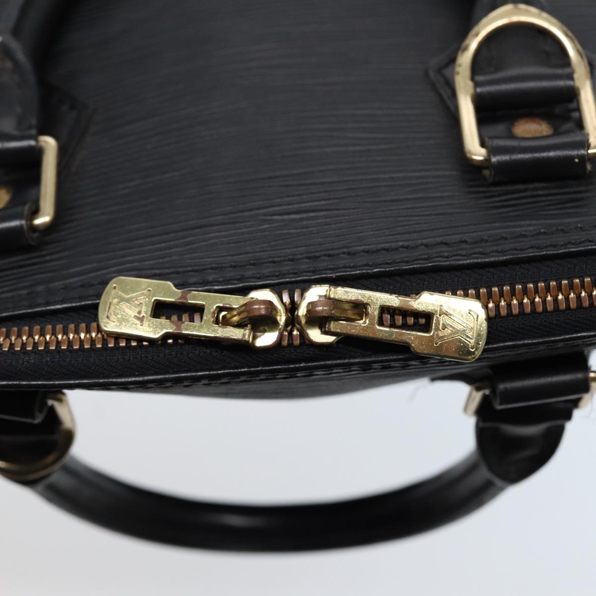 LO-LV bags 2363