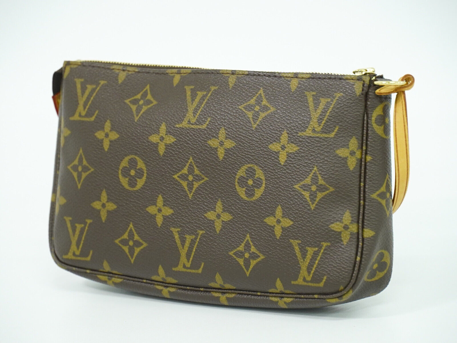 LO-LV bags 1632