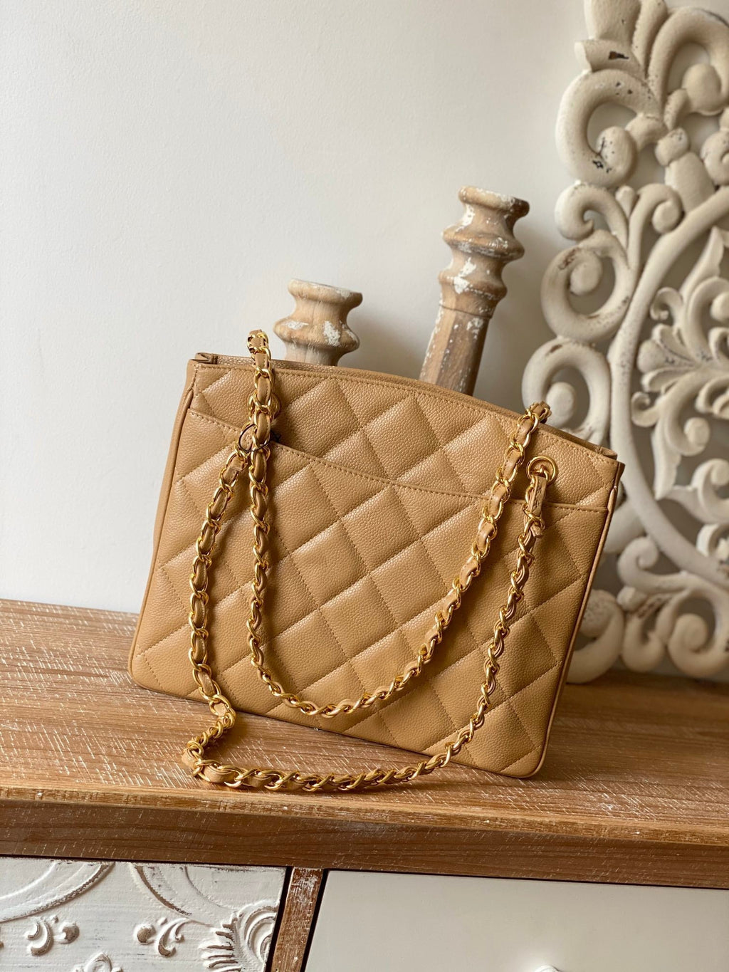CHL -  Beige Medium Quilted Caviar Tote Bag For Women 28LO/11in