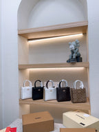 LO - CCH Bags - 090