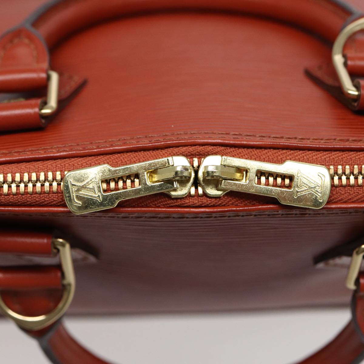 LO-LV bags 2368