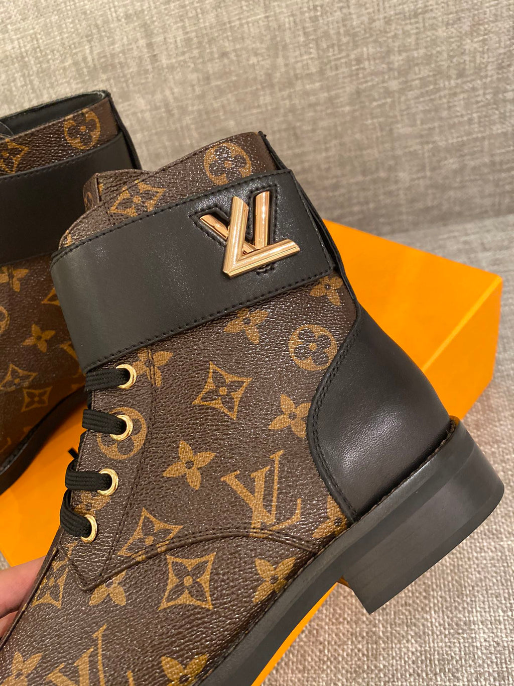 LO-LV bags 3454