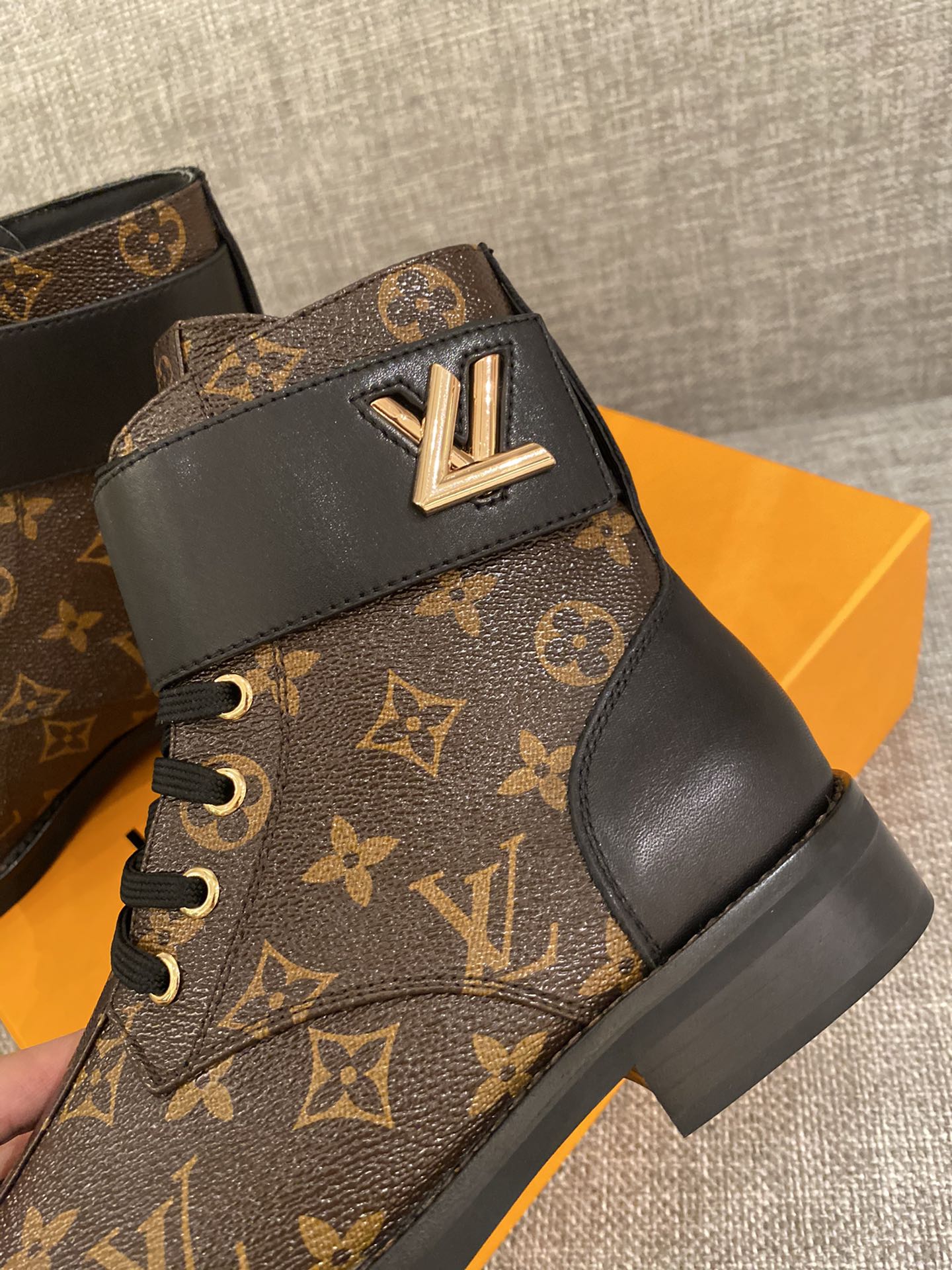 LO-LV bags 3454
