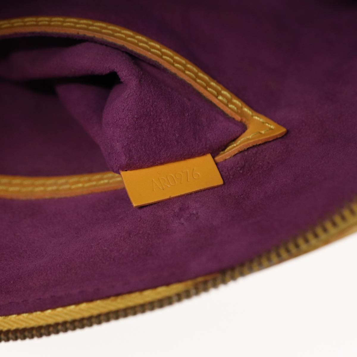 LO-LV bags 2394