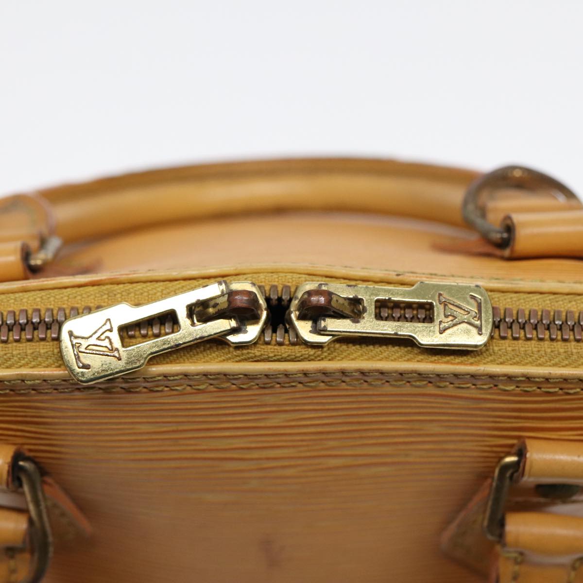 LO-LV bags 2395