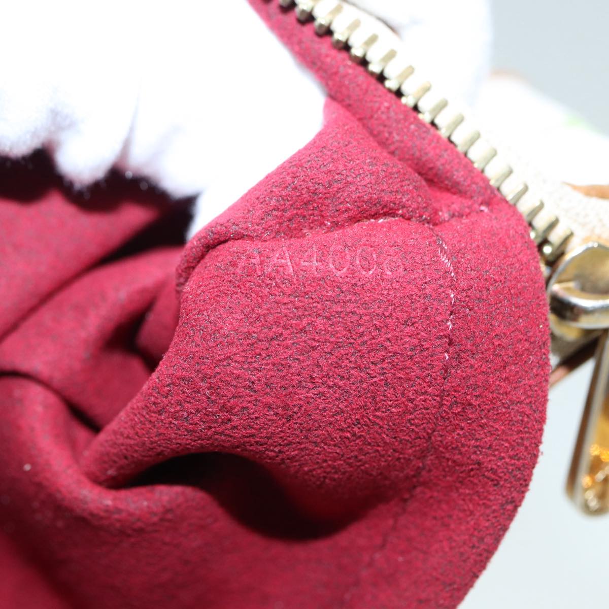 LO-LV bags 1542
