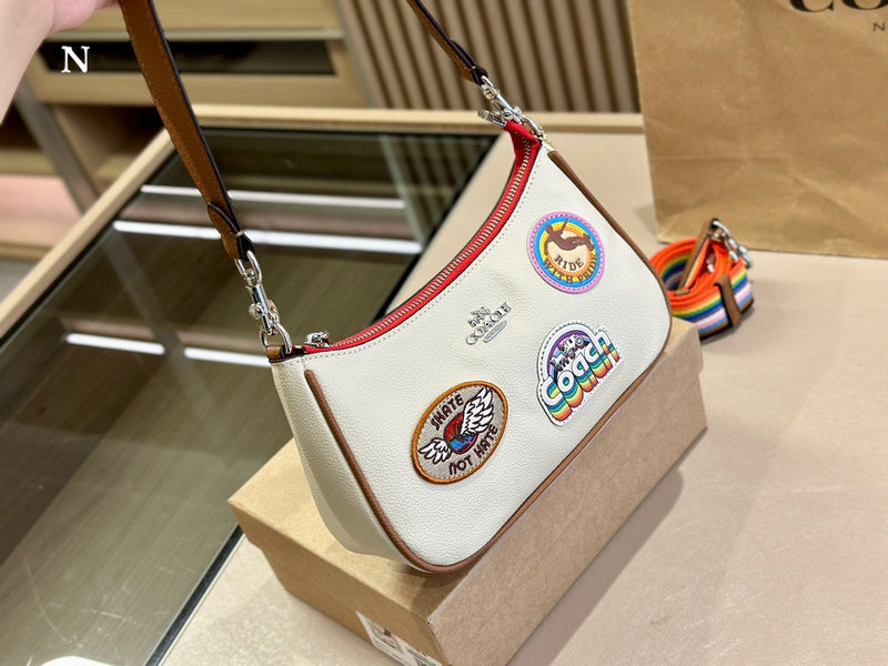 LO - CCH Bags - 073