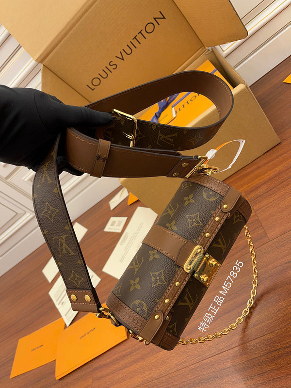 LO-LV bags 8658