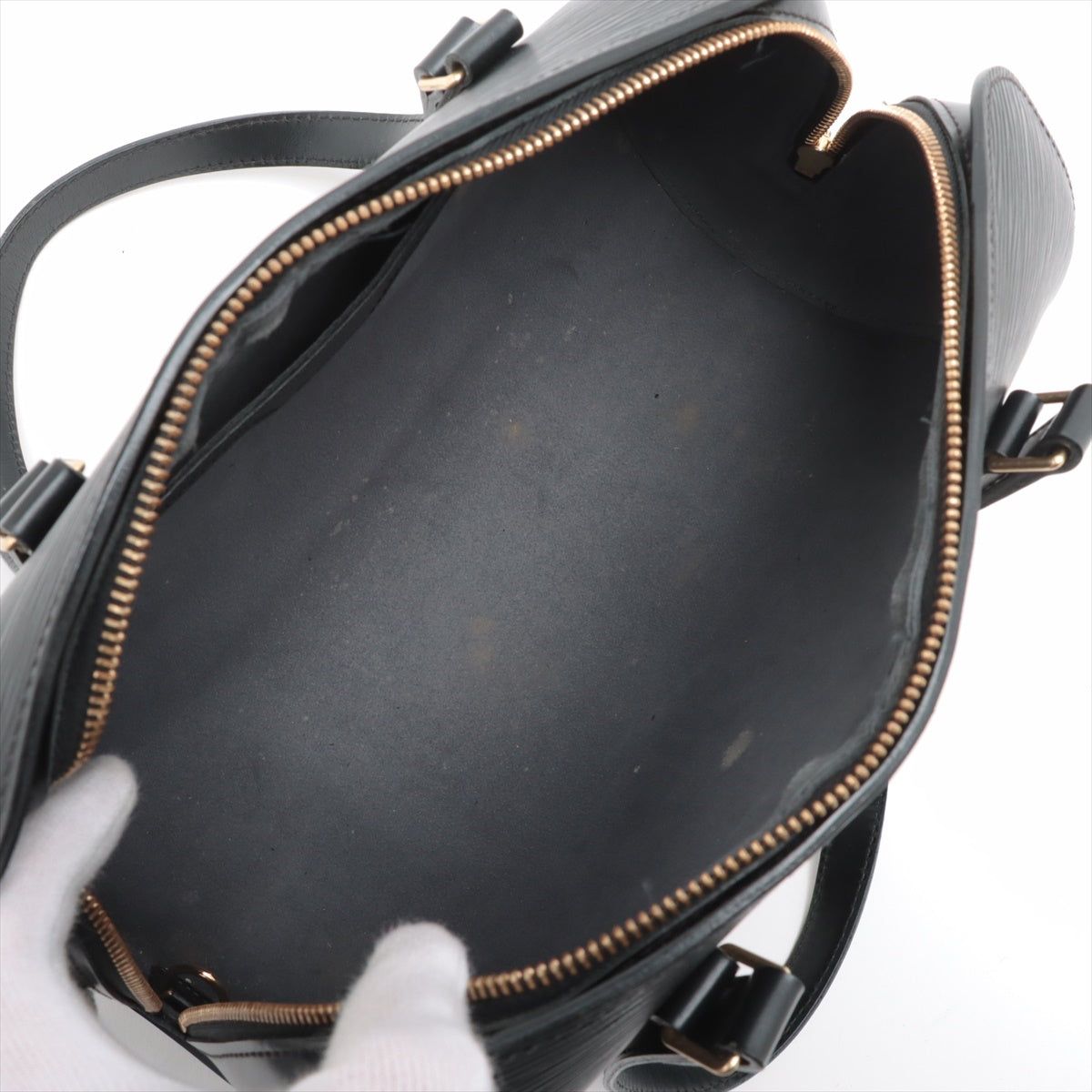 LO-LV bags 2303