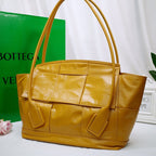 B-VENETA STYLISH HANBAGS FOR WOMEN - 054