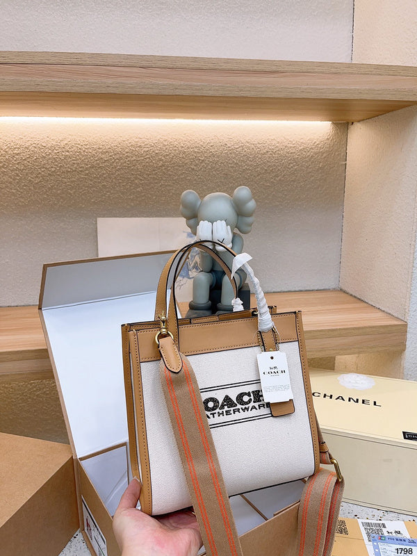 LO - CCH Bags - 013