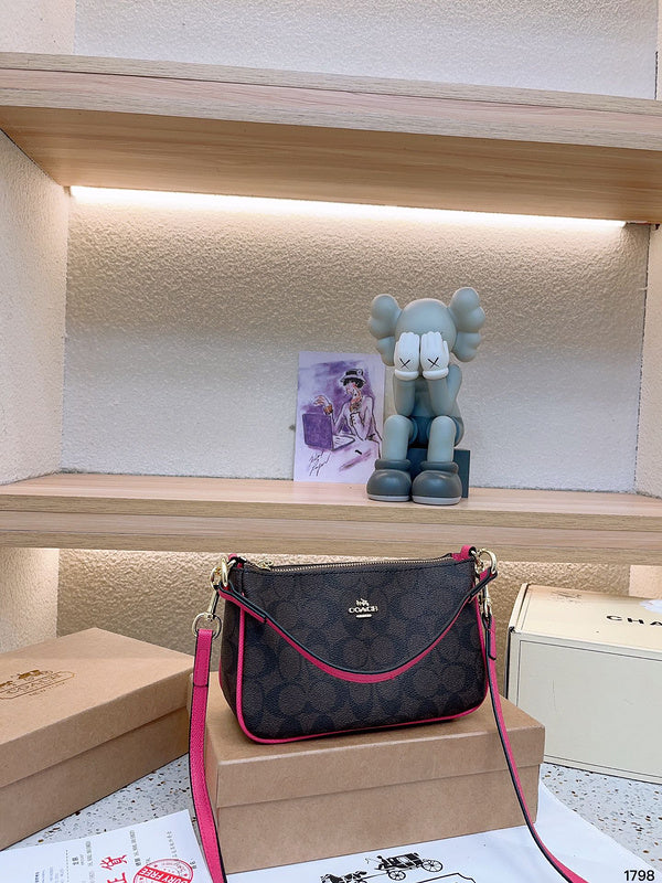 LO - CCH Bags - 025
