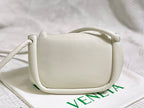 B-VENETA STYLISH HANBAGS FOR WOMEN - - 027