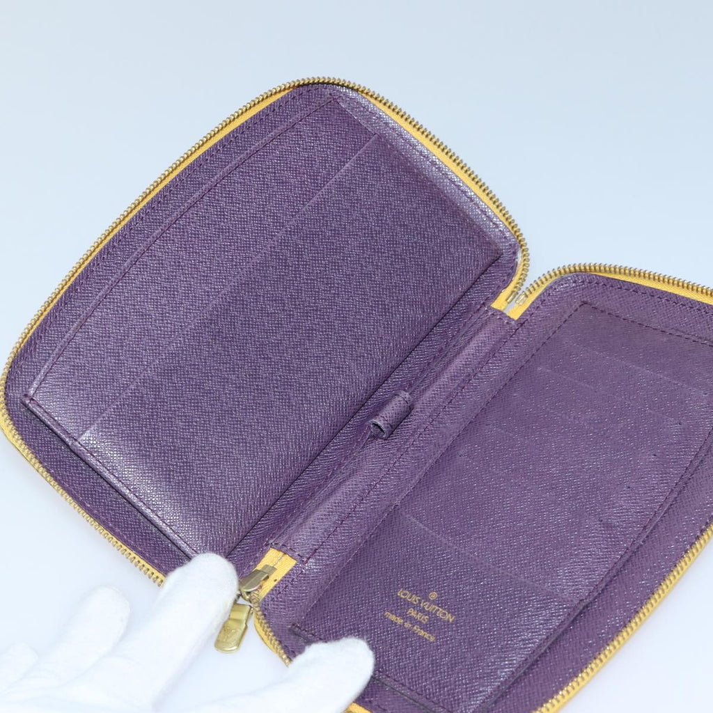 LO-LV bags 2310