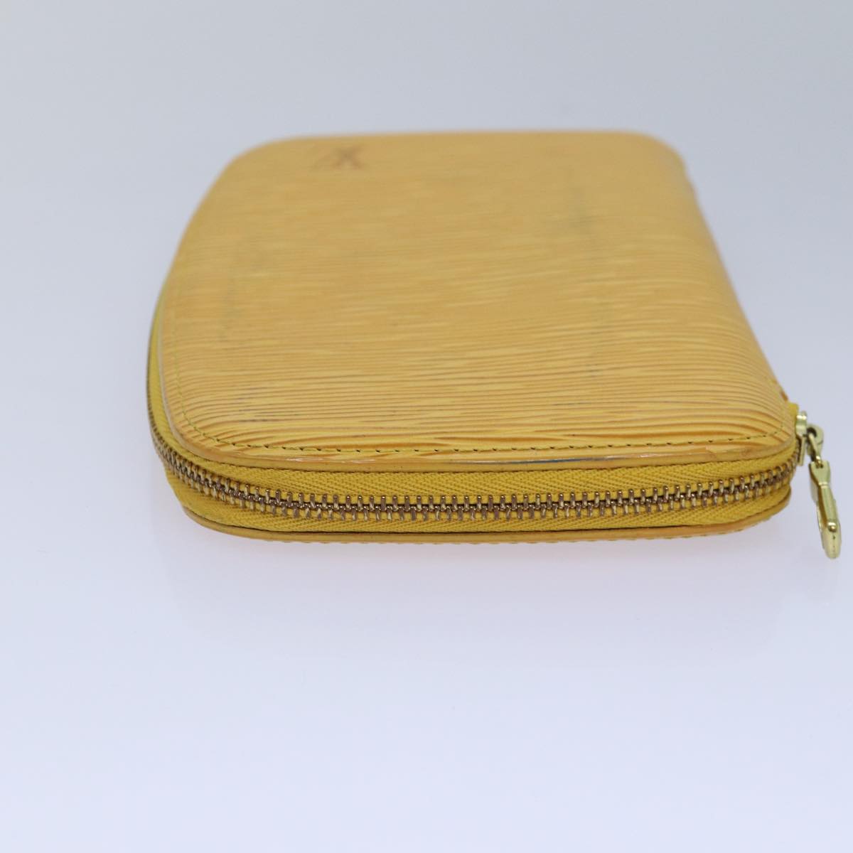 LO-LV bags 2310
