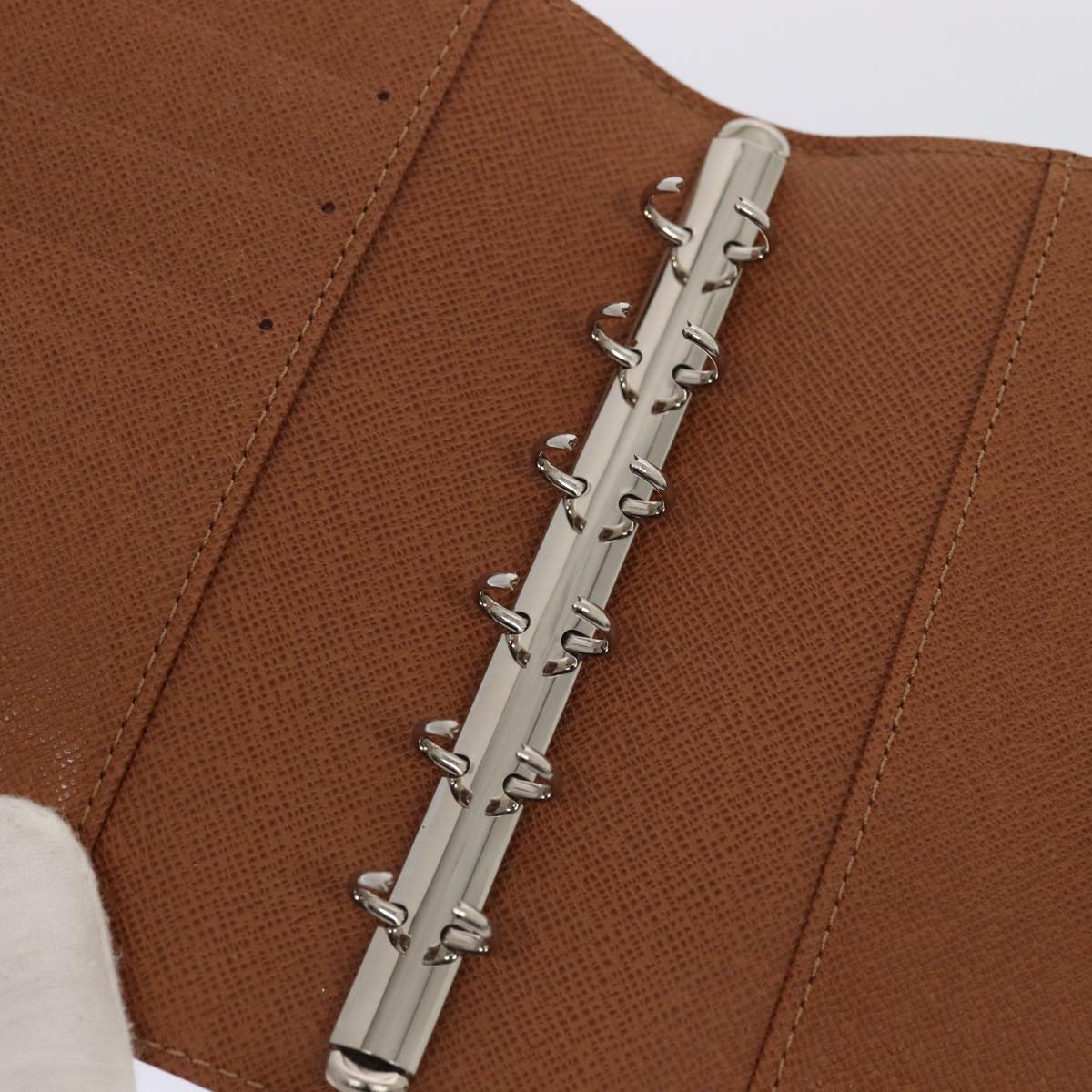 LO-LV bags 2325
