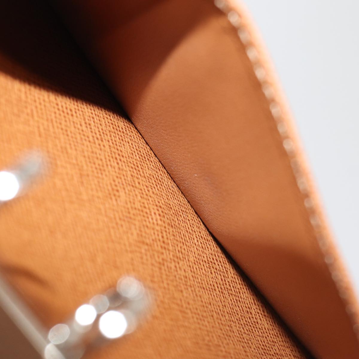 LO-LV bags 2325