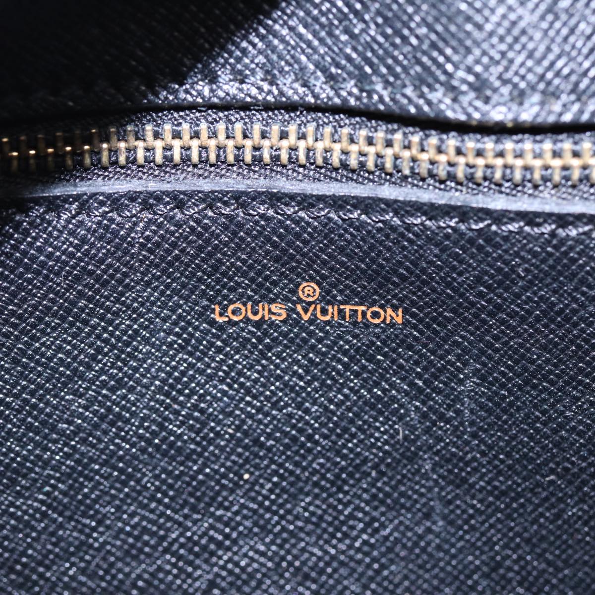 LO-LV bags 2535