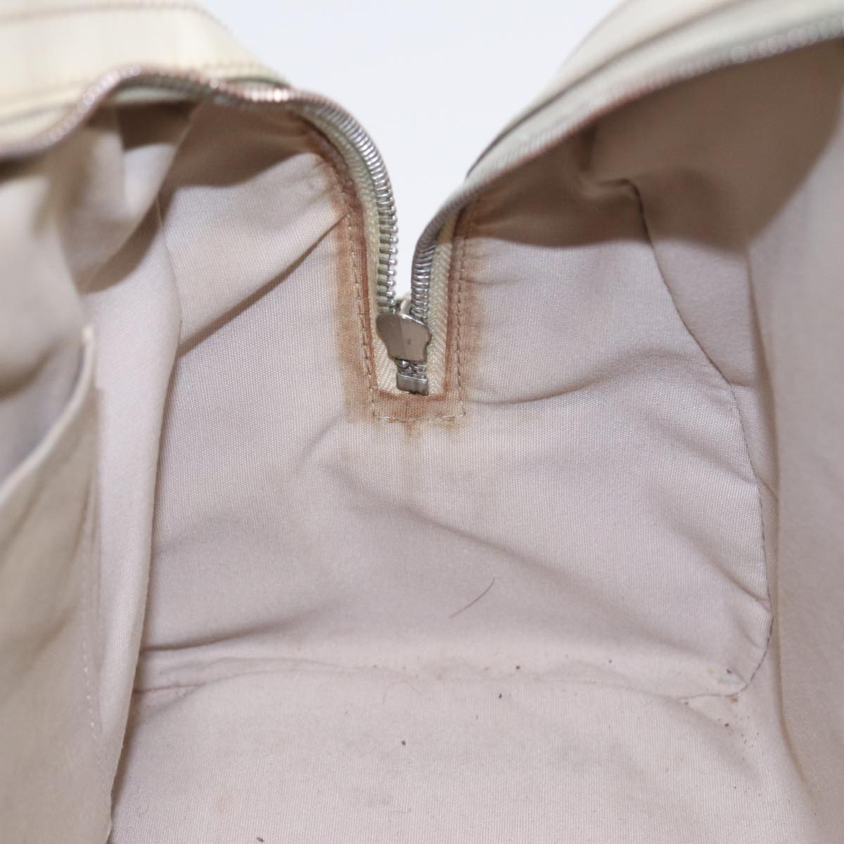 LO-LV bags 2430