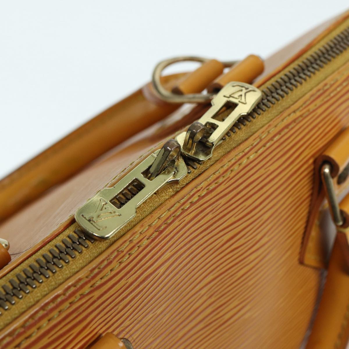 LO-LV bags 2397