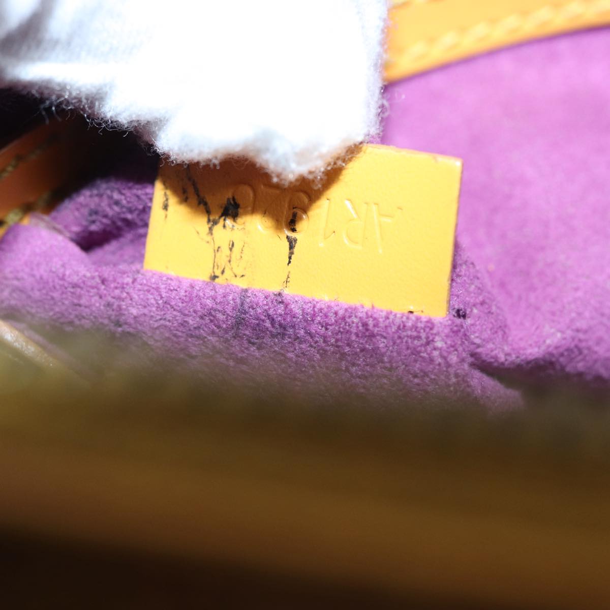 LO-LV bags 2397