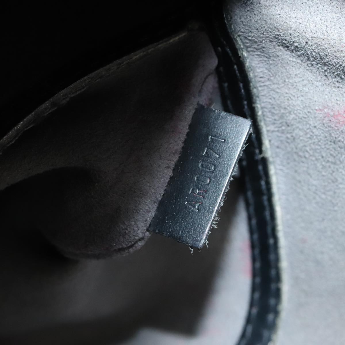LO-LV bags 2364