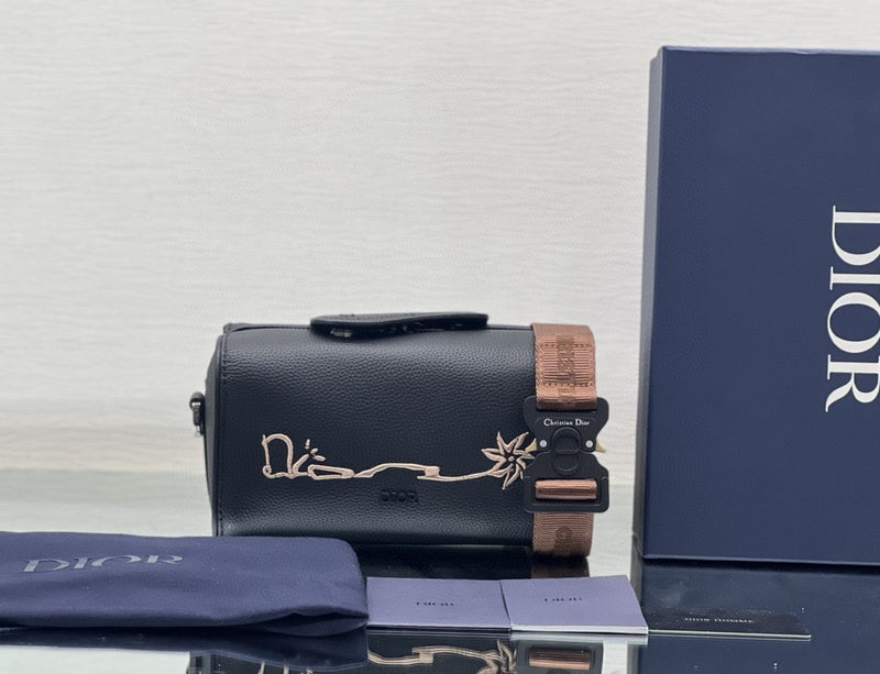 Lusso Official - DYOR BAG - AFFORDABLE DESIGNER BAGS -   HANDBAGS FOR WOMEN - 10015