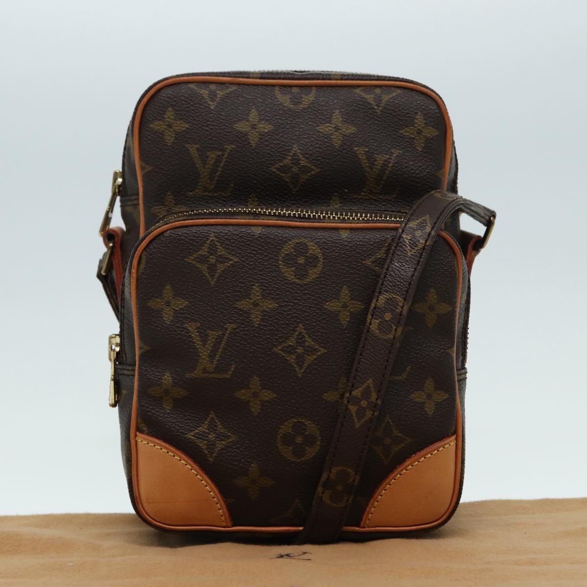 LO-LV bags 6325