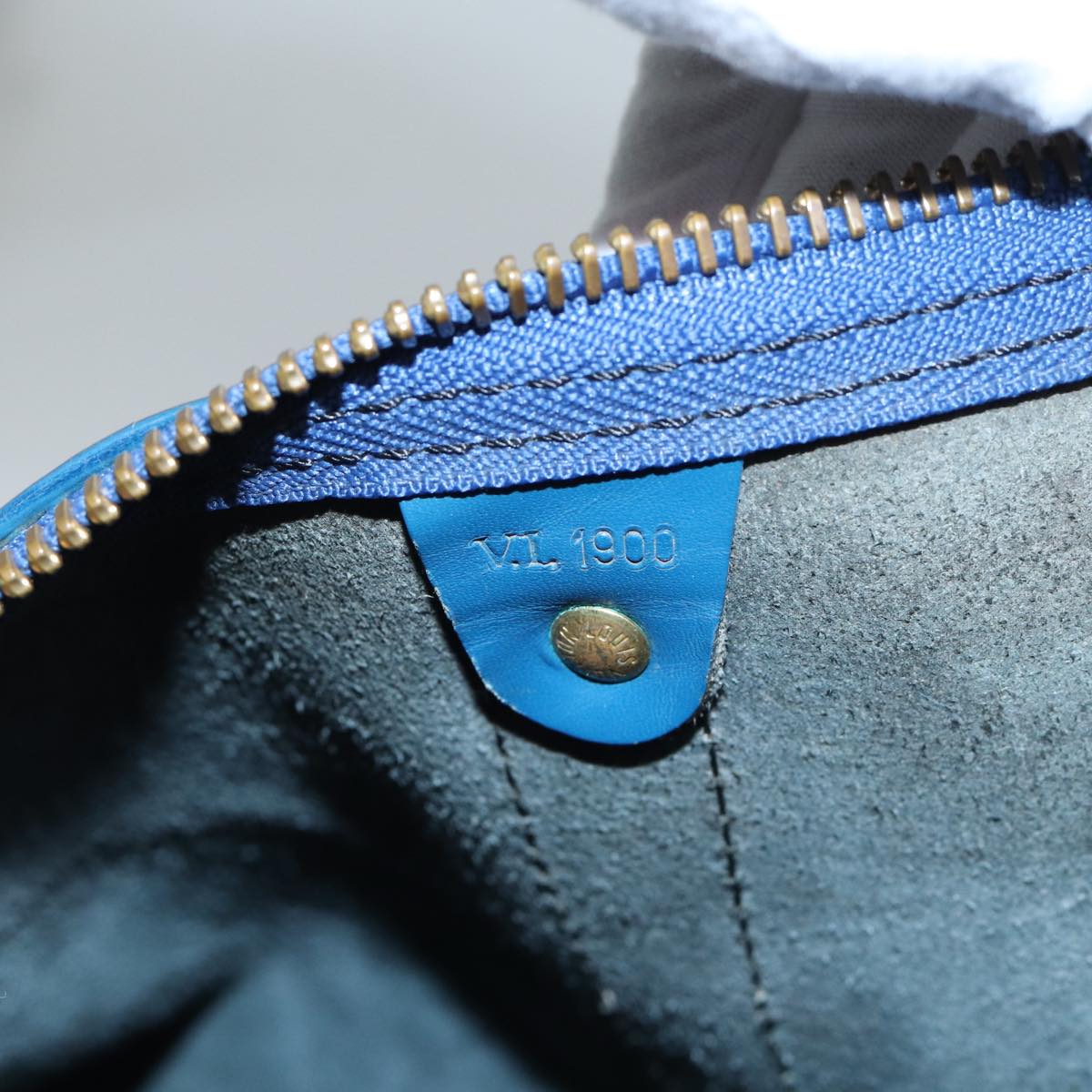LO-LV bags 2543