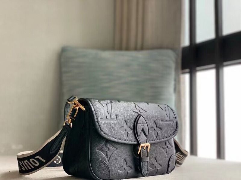 LO - LV Bags - 15617