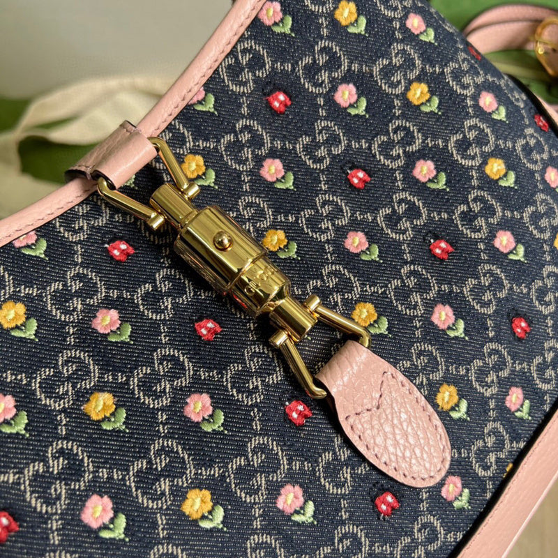 LO - GCC Bags - 4931
