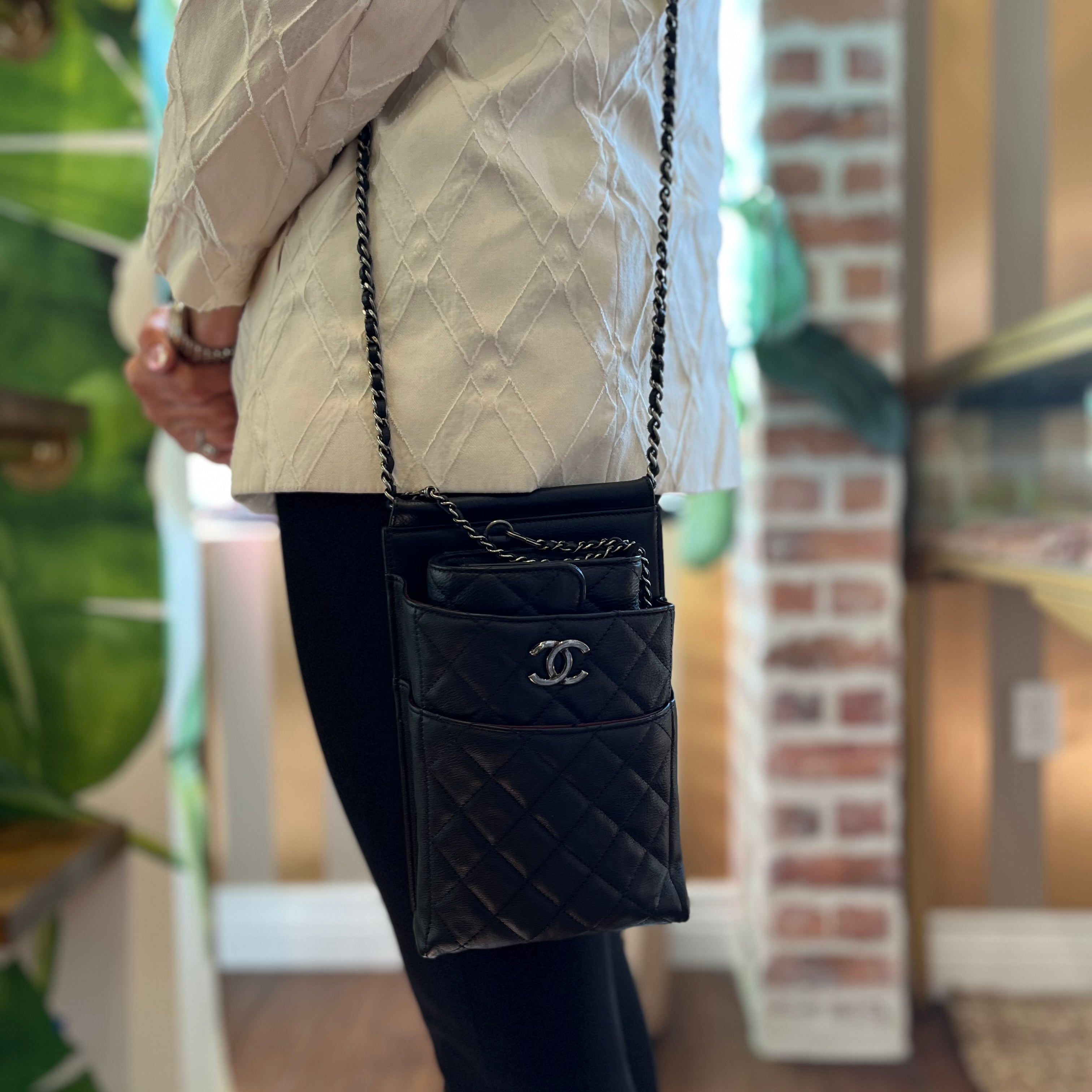 CHL CC Waiter Caviar Crossbody Bag