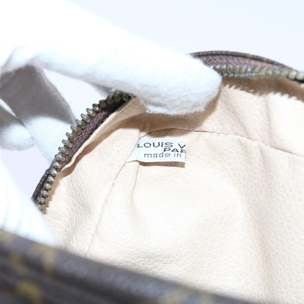 LO-LV bags 85