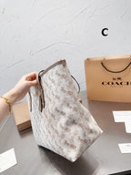 LO - CCH Bags - 154