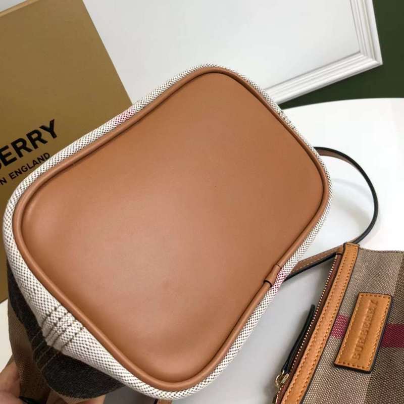 LO - B-BERRY BAGS - 037
