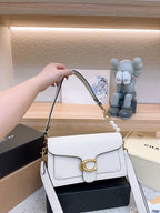 LO - CCH Bags - 019