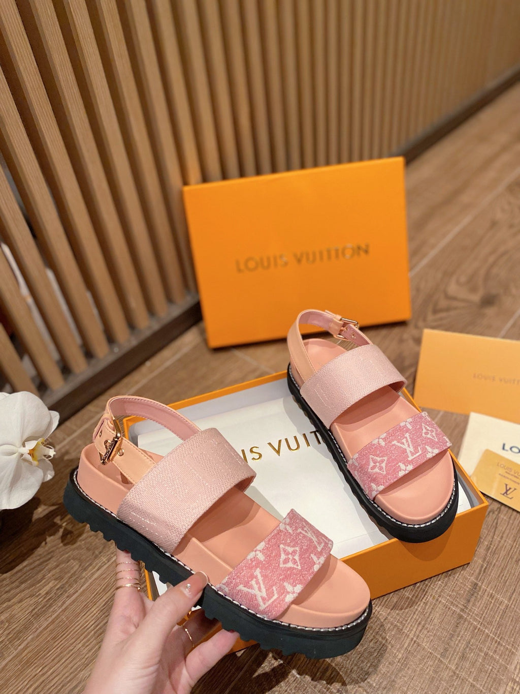 LO-LV bags 1993