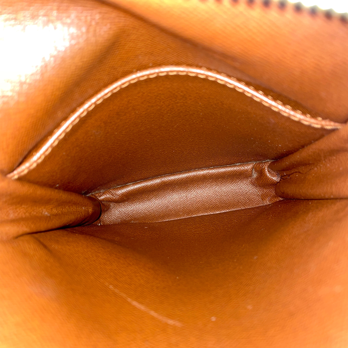 LO-LV bags 2043