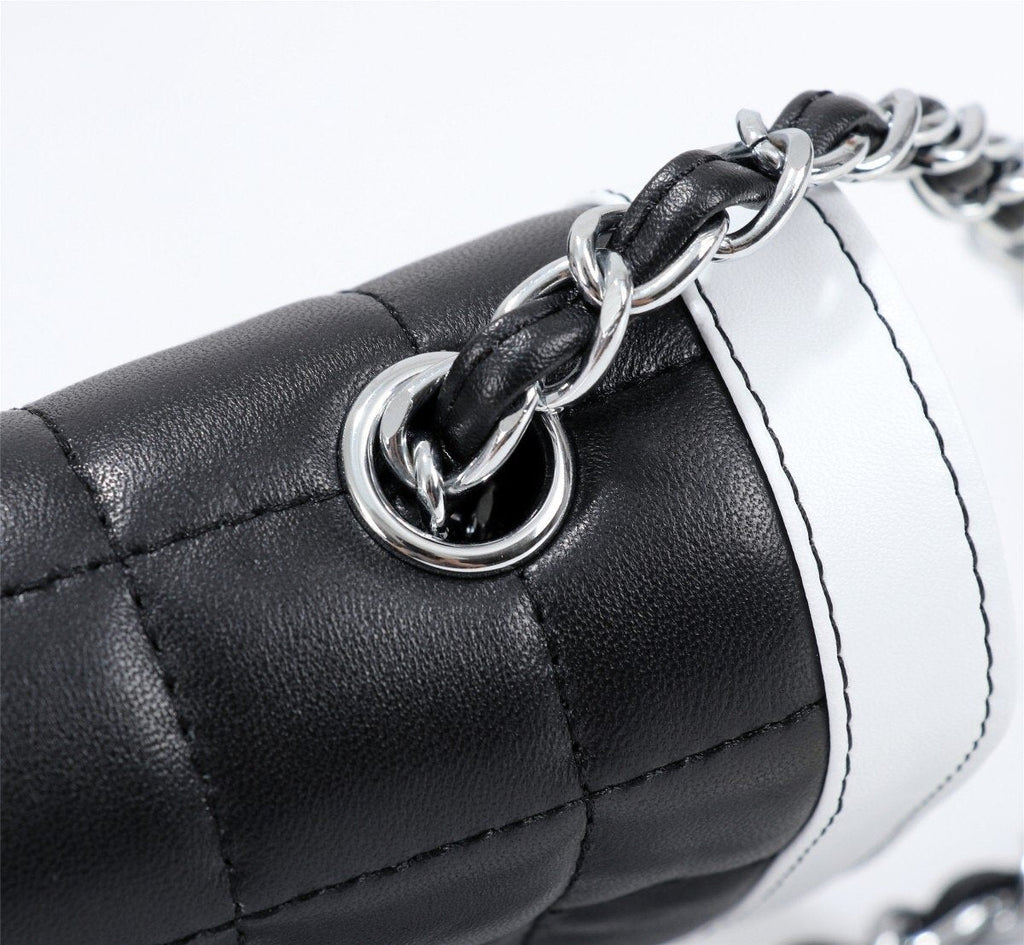 CHL -  19 Handbag 7in/18LO Black/White For Women