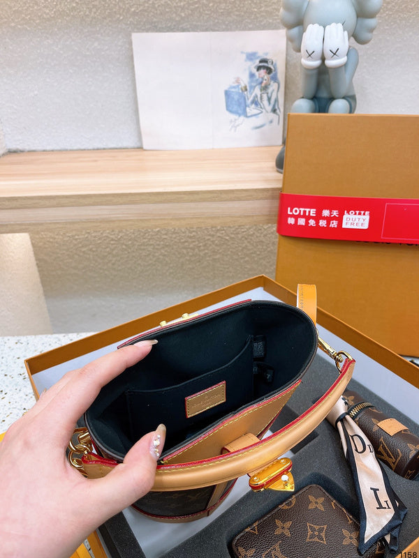 LO - LV Bags - 15104