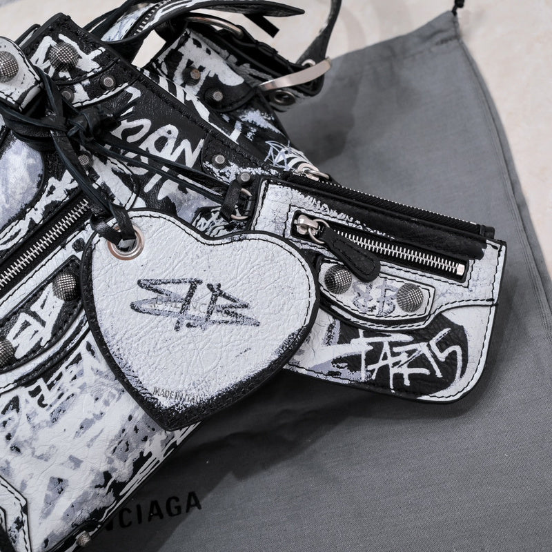 LO BAGS - BGA BAGS - 335