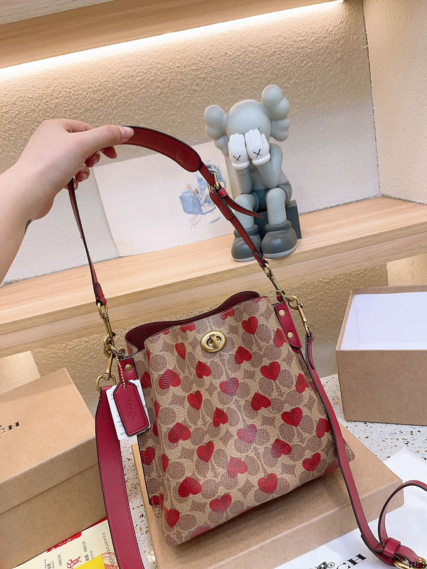 LO - CCH Bags - 101