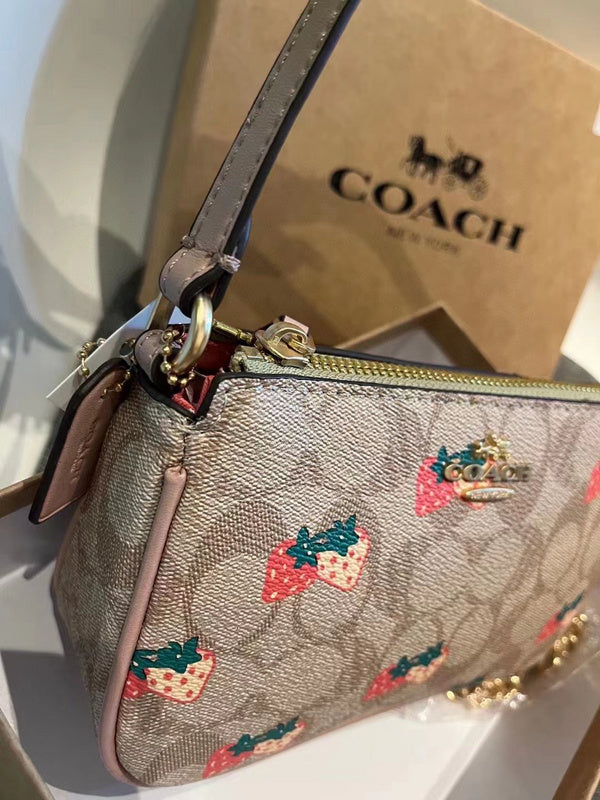LO - CCH Bags - 115