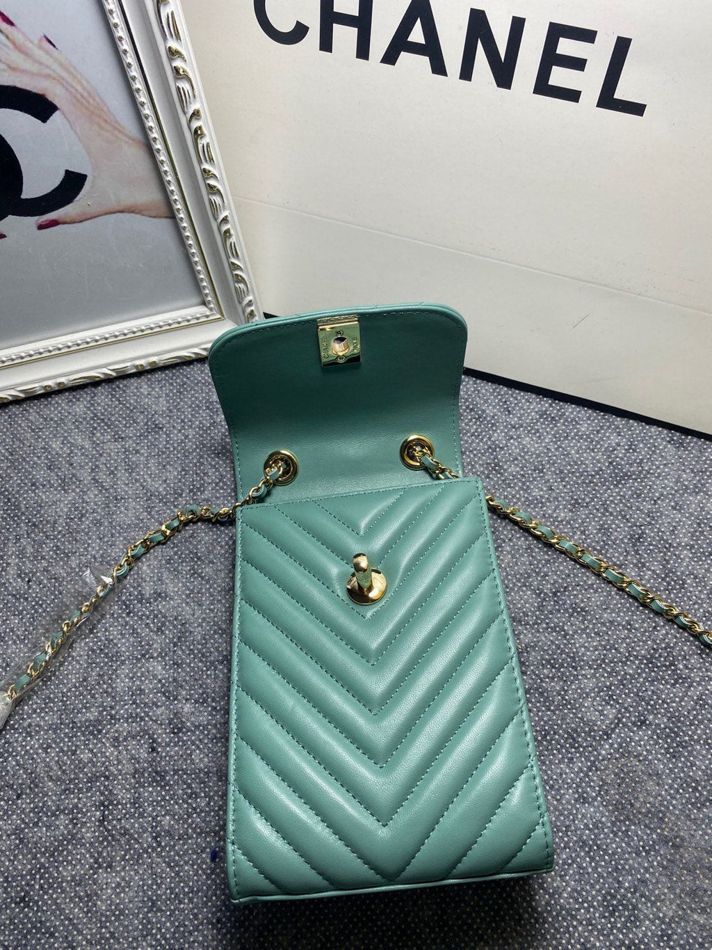 CHL -  Chevron Trendy CHL -  Phone Mint Bag For Women 18LO/7in
