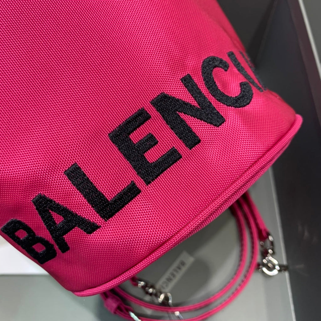 BLN-Ciaga Le Cagole Medium Bucket Bag In Dark Pink, For Women,  Bags 11.8in/30LO
